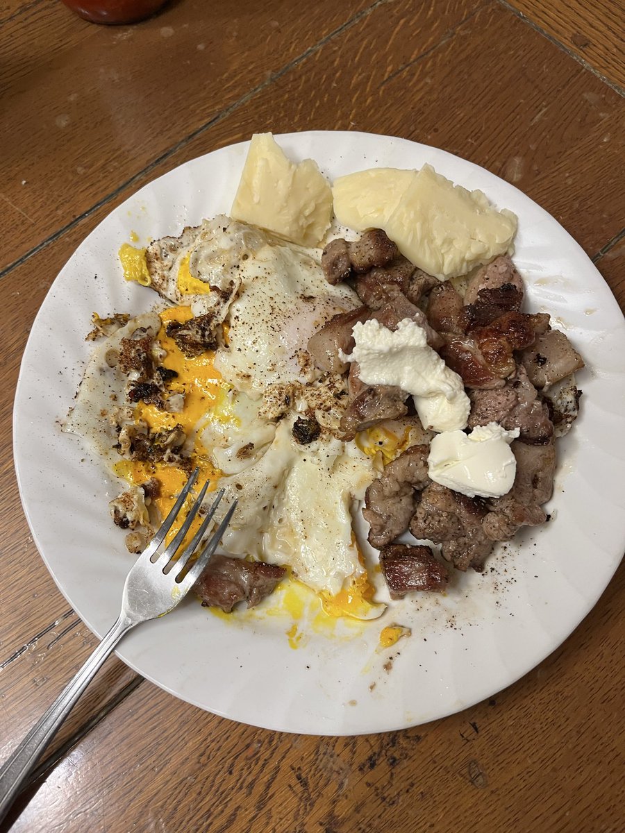 ketovorekevin's tweet image. 🚨Discover Flow: the ultimate stamina boost! 🚀 Once you feel this energy, you&apos;ll ditch carbs for good.  If it moves its food…💪🥩🧈🥓🍳

#FlowState 
#EnergyUnleashed 
#DitchTheCarbs 
#FeastOfAbel