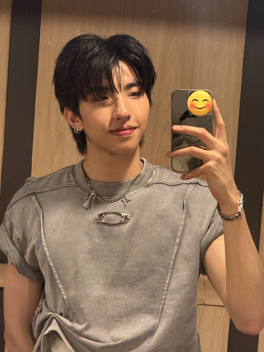 PawinMale's tweet image. วันนี้ขอบคุณทุกๆคนมากเลยนะครับ คิดถึงมากๆ ไว้เจอกันใหม่นะครับ #Male_le7el #NowfestxLE7EL
#Nowfest_BKKD1