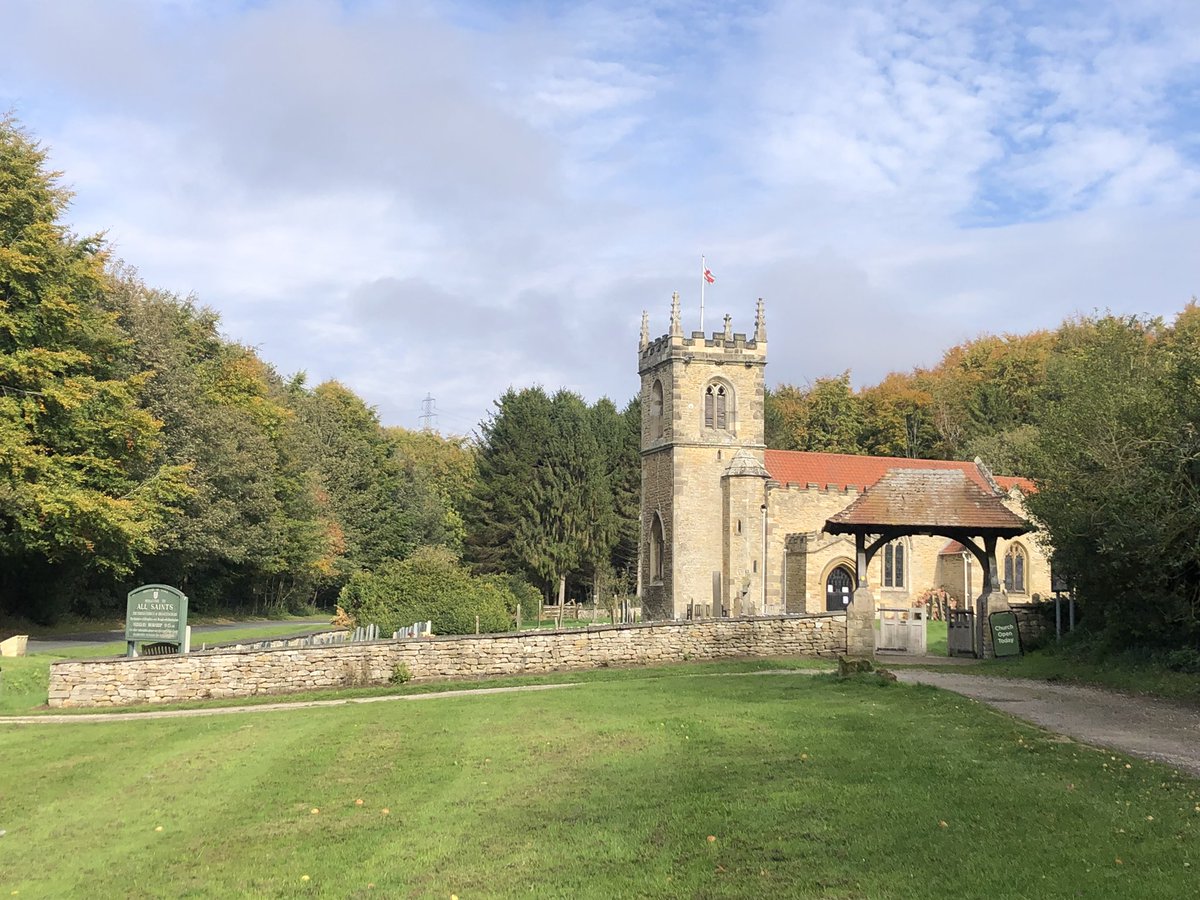 RealIanBrown73's tweet photo. Lunch time stop Brantingham @NationalTrails #Woldsway https://t.co/XY4z341Uic