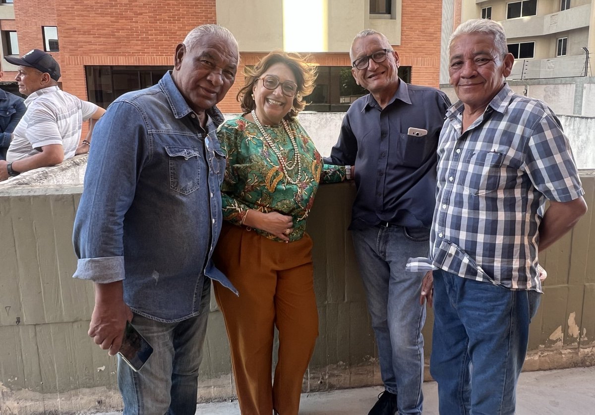Secretaría de Organización AD en Resistencia Lara (@adorg_laraof) on Twitter photo Entre familia y compañeros nuestra secretaria general compañera <a href="/SobellaMejias/">Sobella Mejías</a> celebró un año más de vida recibiendo expresiones de solidaridad y compañerismo, mujer conocida por su larga trayectoria en defensa de la institucionalidad y democracia del país Entre familia y compañeros nuestra secretaria general compañera <a href="/SobellaMejias/">Sobella Mejías</a> celebró un año más de vida recibiendo expresiones de solidaridad y compañerismo, mujer conocida por su larga trayectoria en defensa de la institucionalidad y democracia del país