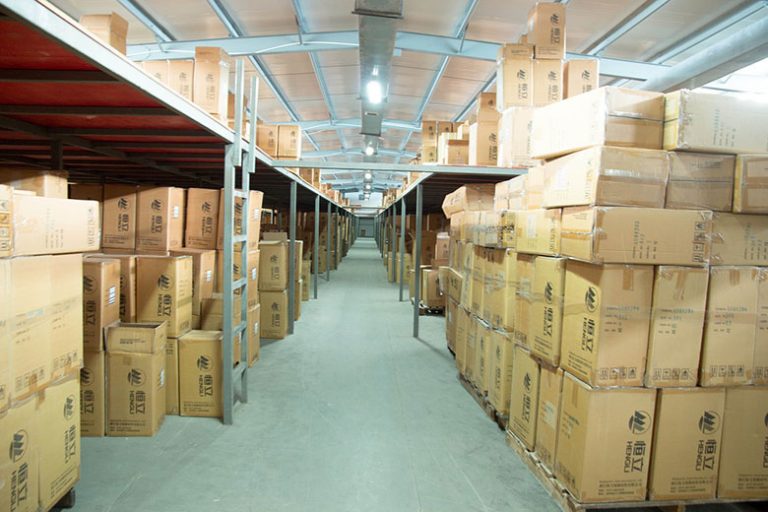 CliveFlucker's tweet image. Do you know the #Definition of #ManualHandling? NO! Find out here&amp;gt;&amp;gt; #HealthandSafety bit.ly/2mL97VH
