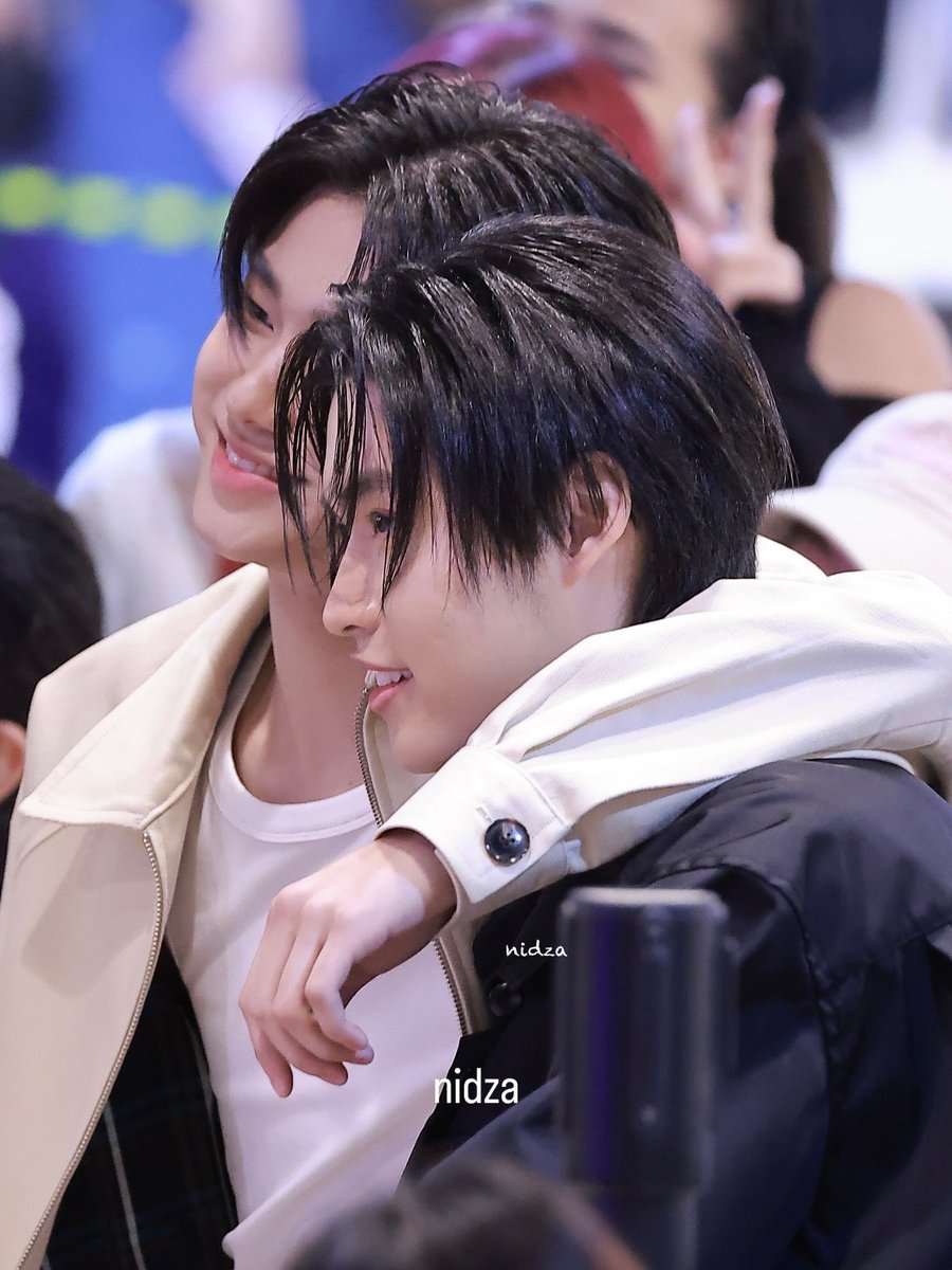 NIDZA7822's tweet image. รักกัน 🫶🫶 

LUKEMICK FIRST FANSIGN

#GMMTVFANIVALxLukeMick 
#mickmetas #lukeso_ #LukeMick 
@mickmetas  @lukepeemsan
