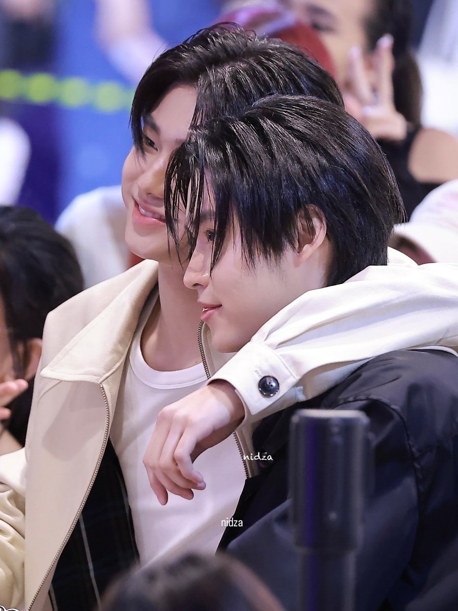 NIDZA7822's tweet image. รักกัน 🫶🫶 

LUKEMICK FIRST FANSIGN

#GMMTVFANIVALxLukeMick 
#mickmetas #lukeso_ #LukeMick 
@mickmetas  @lukepeemsan