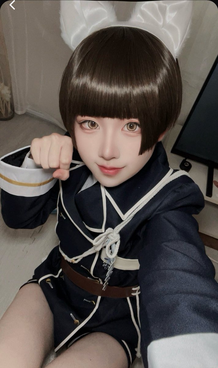 ⚠︎コスプレ 猫耳

改めまして、初出し平野！
前髪長すぎた…

#早すぎハロウイン1011 🎃
