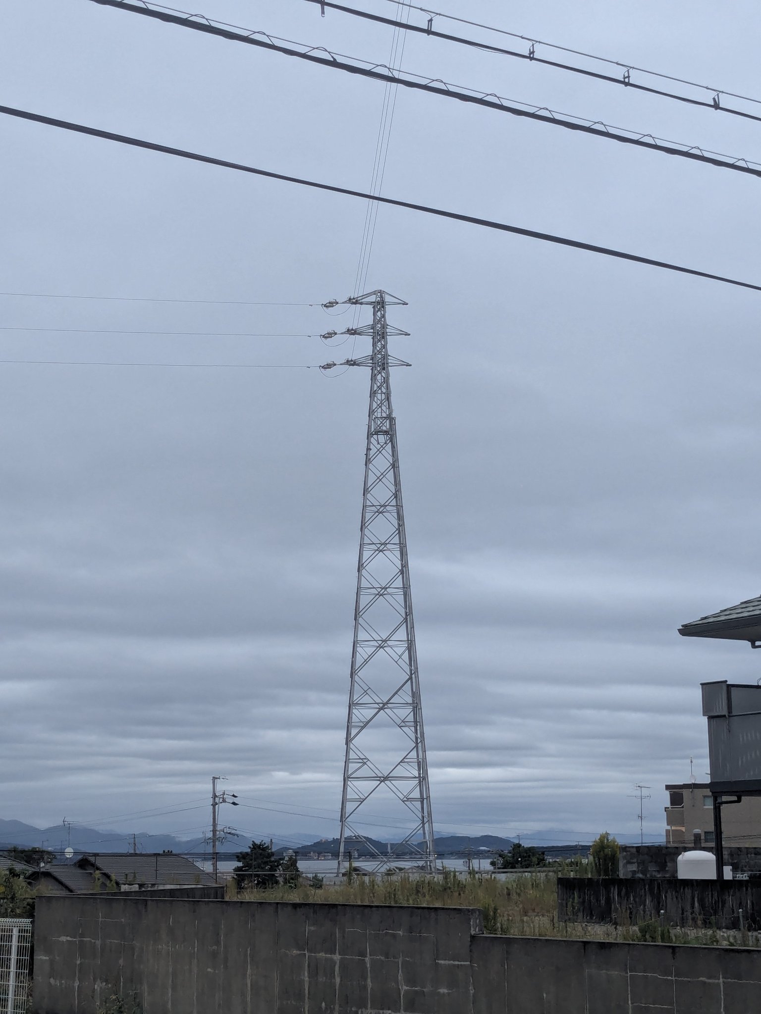 鉄塔が飛ぶ saw-sine on X: 