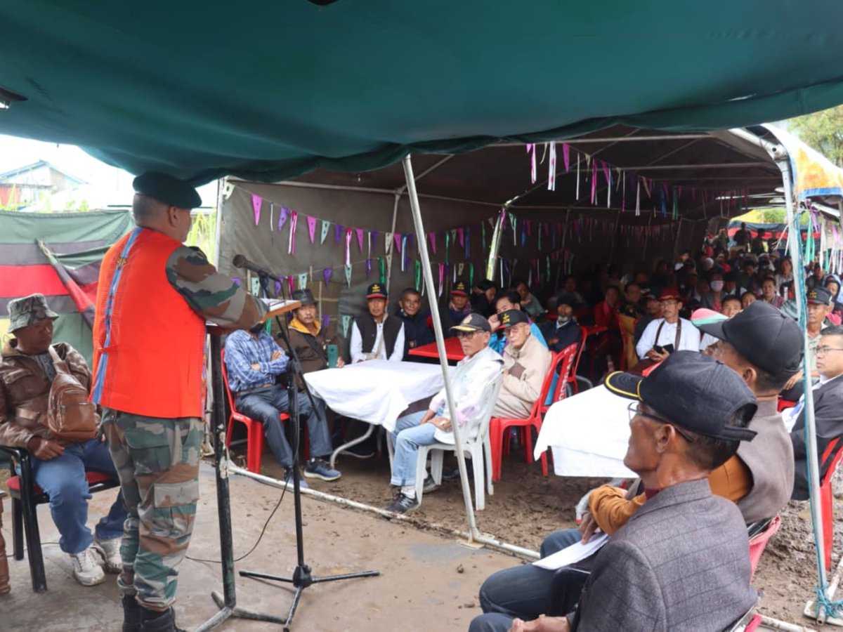 Spearcorps's tweet image. Veterans & families interaction was organised by #AssamRifles under #SpearCorps at #Ukhrul’s ARESA Centre in #Manipur on 09 Oct 2025. Welfare updates, on-the-spot grievance redressal, free medical aid & Sampark Setu onboarding made it a meaningful day for over 140 attendees.…