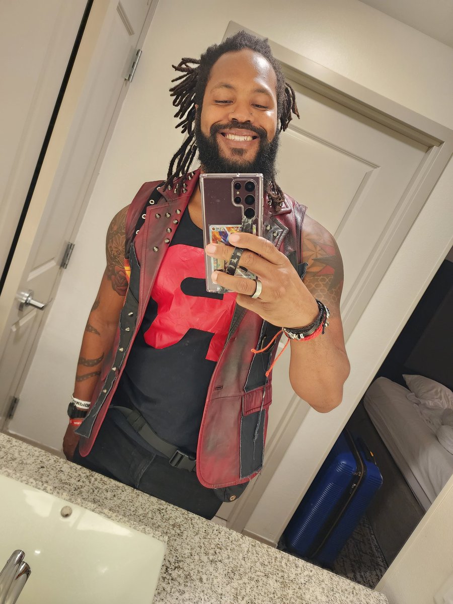 PokeMensHealth's tweet image. If you see me say hi. Glhf every one at Milwaukee Regionals!