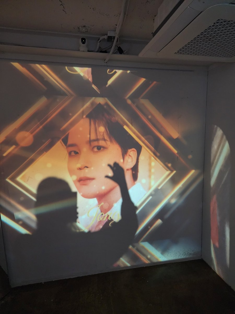 여비🪐 tweet media