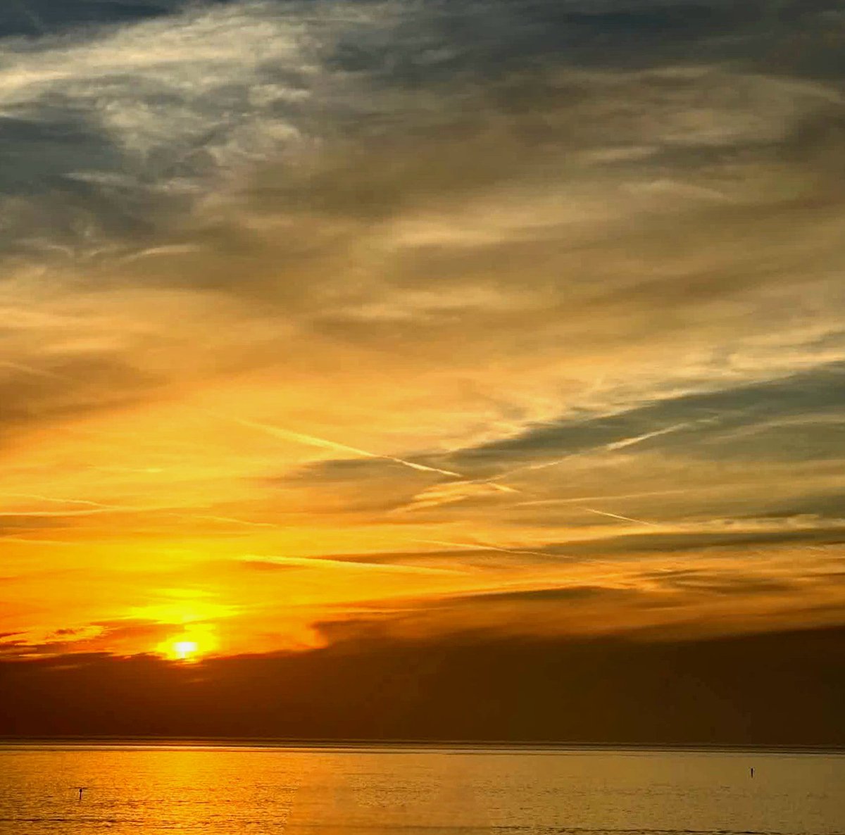 Capitaine_Jon's tweet image. Mornin&apos;
#Marine
#Maritime 
#StormHour 
#ThePhotoHour
#GoodMorning
