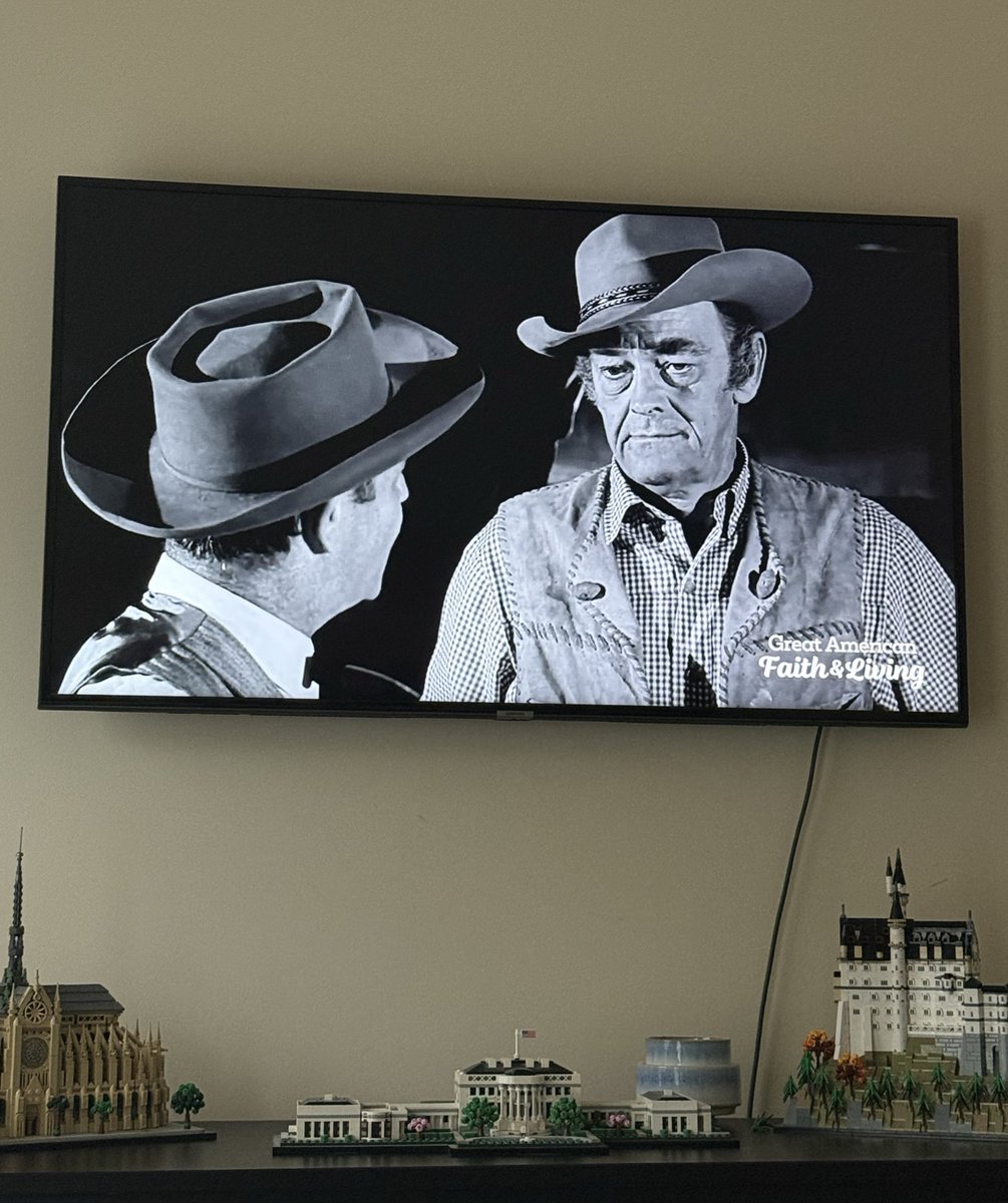 RightGoDeacs's tweet image. Morning, folks, from a gloomy DC.

Having a lazy morning at my cousin’s but headed out &amp;amp; about soon. 

Kudos if you can guess this show I’m currently watching…making my daddy proud. 🇺🇸👇