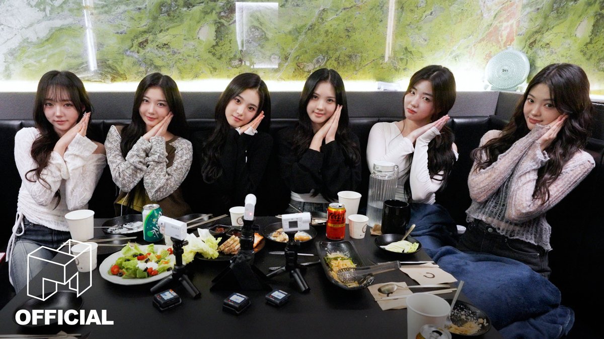 triplescosmos's tweet image. 안녕하세요 물 아닙니다💦 moon입니다🌙✨

youtu.be/Lsqb4wdnQWQ

#tripleS #트리플에스 #トリプルS
#トリプルエス #トエス