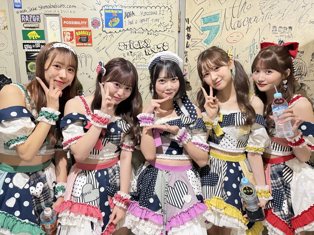 SCRAMBLE_SMILE's tweet image. ／

このあと20:55～
金沢AZにてライブ出演💚💜❤️💛🩷

＼

金沢初ライブ🎤🎶
ハチャメチャに楽しみましょう🙌

#かがやきフェス2025 
#スクスマ #SCRAMBLESMILE