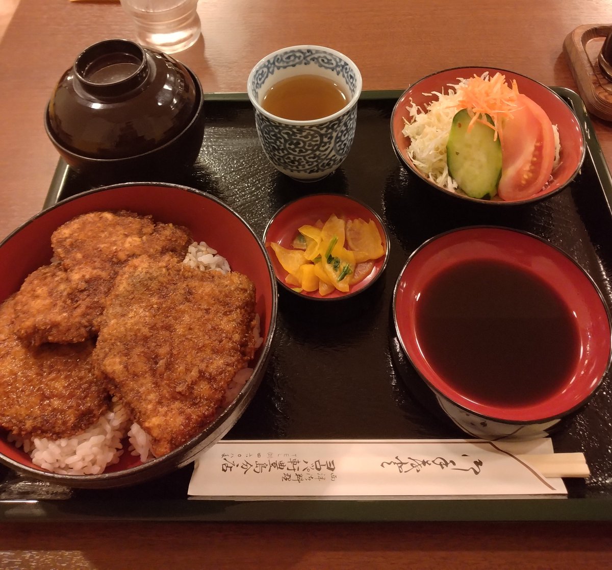 V2oqSaainro9qJh's tweet image. これですね😋