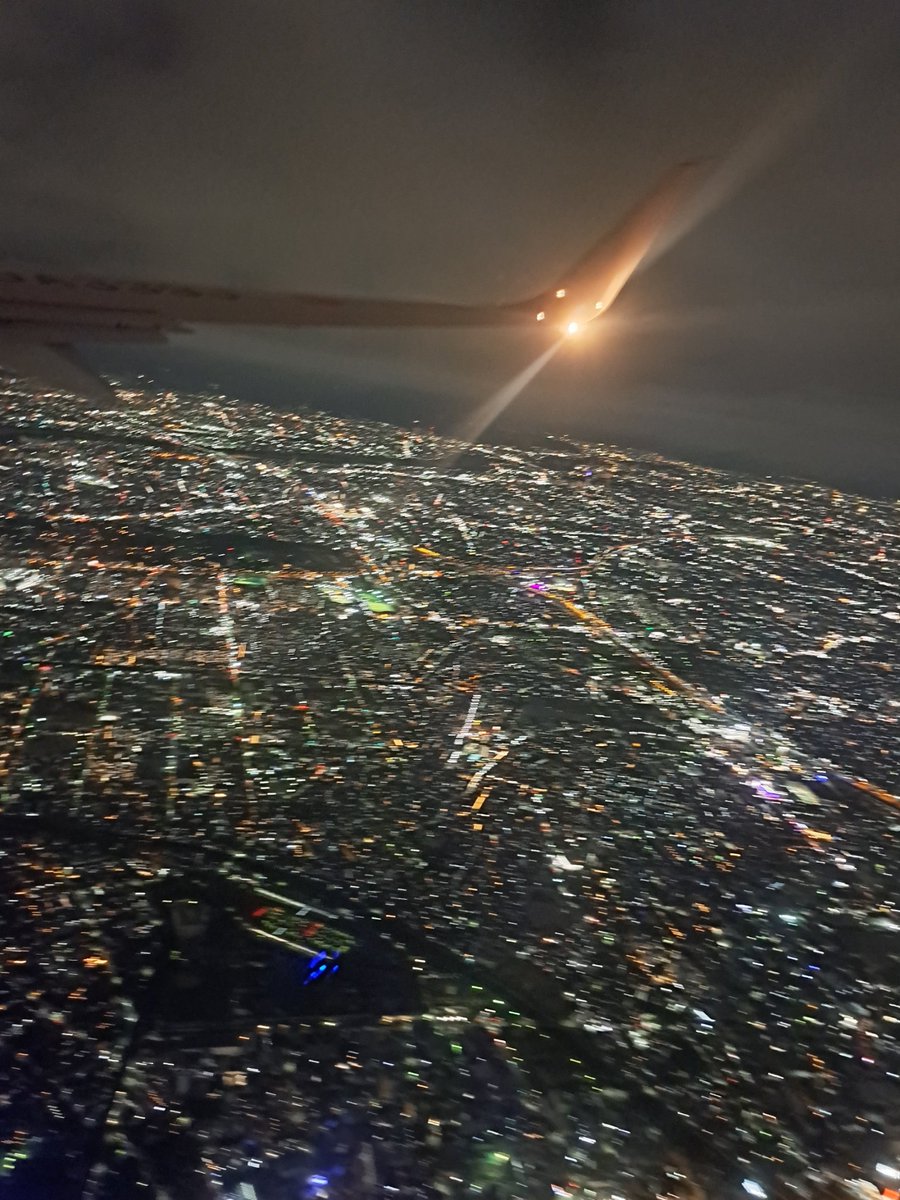 pgpg_iifuro's tweet image. ただいま関西ありがとう北海道！！！
ライブはもちろん観光もめっちゃ楽しい4日間やった😍北海道に連れてってくれたポルノグラフィティありがとうෆ ̖́-
家に帰ってきたからわたしのFCUWもおわり！会ってくれた人一緒に参戦してた人たちありがとう🙏💓
アゲハ蝶ドラマギり間に合った～～！！🦋