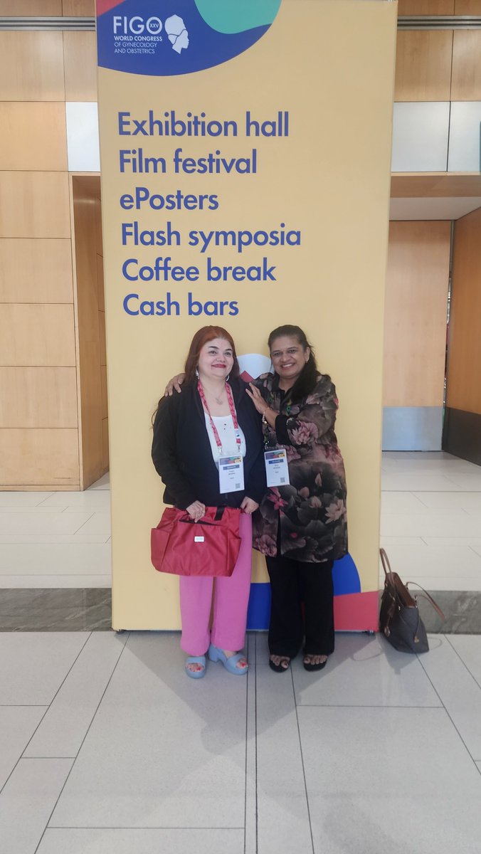 divuhema's tweet photo. Meeting Indian experts on a forgein soil ! Hema Divakar with Pragya Misra @ FIGO Capetown https://t.co/1N11xTpJ5o
