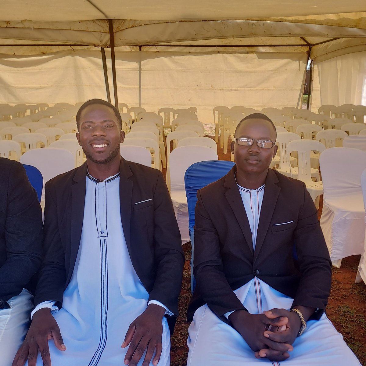 P7396Pius's tweet photo. Today I have met with different Zambogo leaders at national level and BULONDO REAGION.
We have been with the KATIKKIRO of Buganda Owek.Charles Peter Mayega. https://t.co/9JxxNhC33S