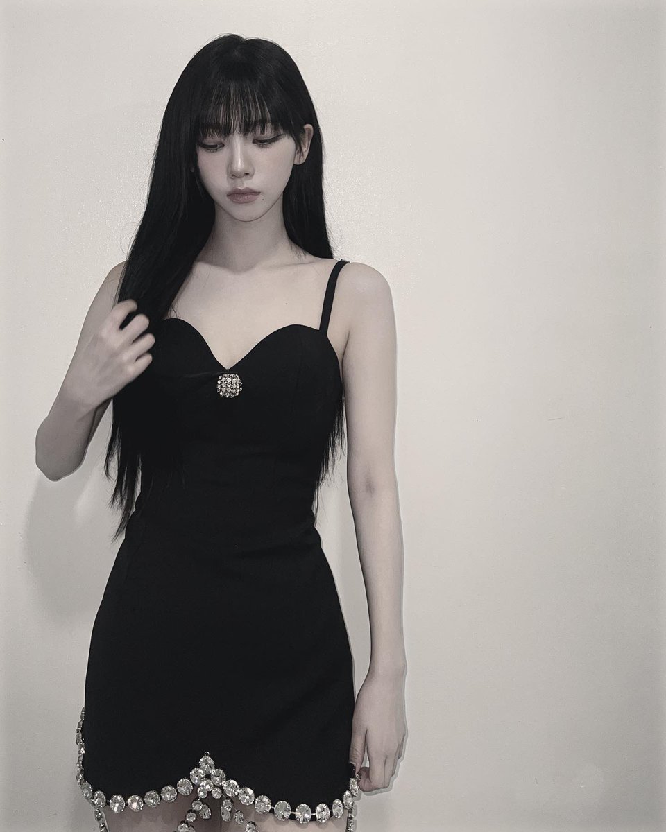 timetoKARINA_'s tweet photo. 231011 | 카리나 인스타

#aespa #에스파 #KARINA #카리나 https://t.co/dsmplxT6U7