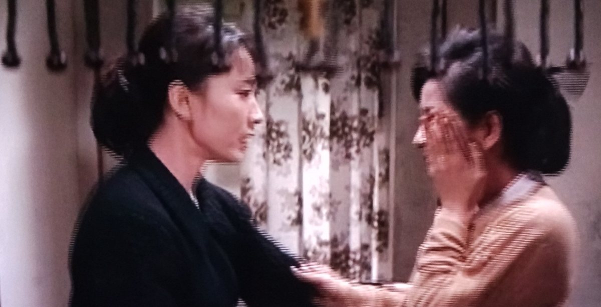 morimotosingo's tweet image. 一方、吉永小百合さんもまた悩む。
金持ちボンボンの関口宏とガキ同然の浜田光夫とで。
一度結婚に失敗している芦川いづみさんは「そんなん、ボンボンが良いに決まってるやんけ❗️ 結婚はな、愛情だけじゃダメなんや‼️(意訳)」と吉永さんを諭し、愛のムチをくれるのだった。
#吉永小百合
#浜田光夫