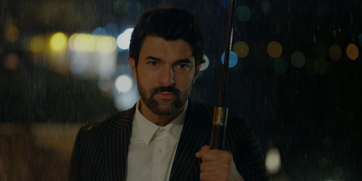 Lamar1536's tweet photo. يمكن اكتر شي مخيب هو انتقال شخصية عثمان من متلاعب لعاشق بسرعة، انجين قدم وحدة من أفضل شخصياتو، عثمان المتلاعب النفعي يلي بيعمل أي شي ليوصل لهدفو وحقدو الدفين ع الارستقراطية.
لهيك بضل قول انجين لازم يستثمروه بذورتو بأدوار شر، رح يكون أيقونة
#EnginAkyürek 
 #EnfesBirAkşam https://t.co/HluILgBXPH