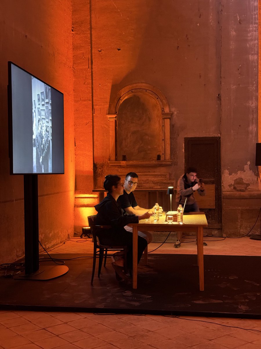 irodon's tweet image. 👏🏼 Interessantíssima conferència de Miquel del Pozo sobre El valor de l’art, en un marc incomparable com l’església de Sant Francesc que, quan estigui acabada, serà una de les grans joies de Valls. Excel·lent presentació d’Íria Rodon. Gràcies IEV per convertir Valls en una illa…