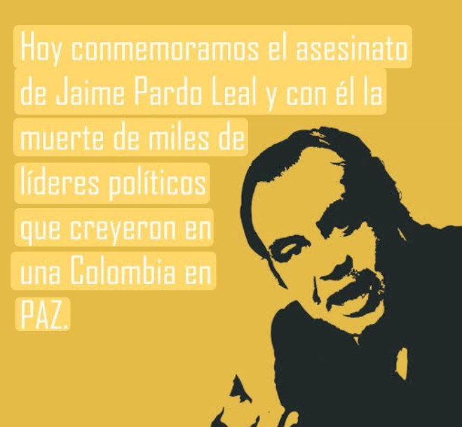La UP nació en 1985 como un sueño de paz y democracia, pero esé sueño fue silenciado por Paramilitares y el Estado, un genocidio político.Recordar a la UP es mantener viva la esperanza de una Colombia donde nadie muera por pensar distinto.Por ellos y por tantos seguimos  en pie.