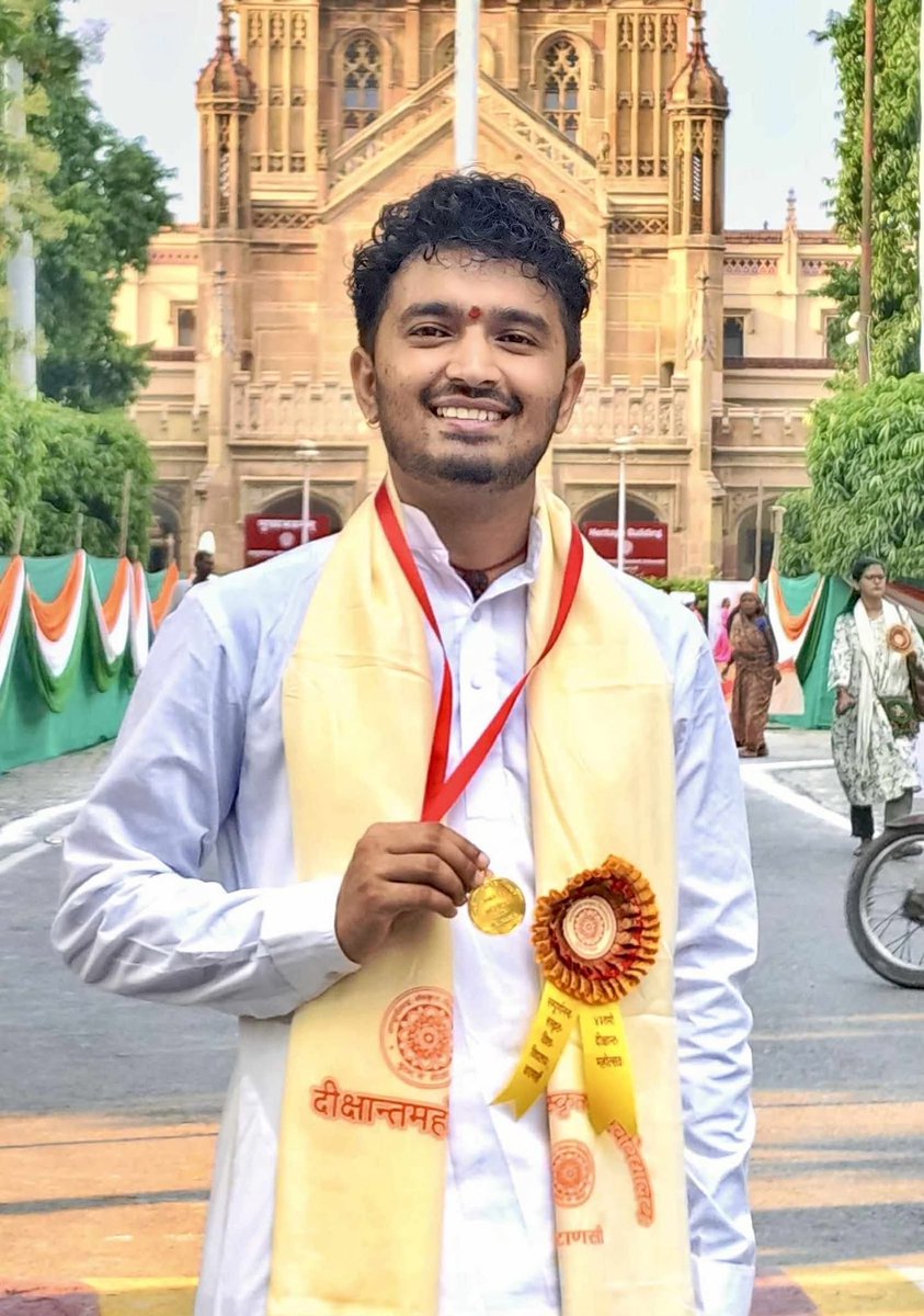 RONBupdates's tweet image. Bishal Banjade from Kapilvastu, who is studying Navya-Vyakarana at Sampurnanand Sanskrit University in Banaras, has achieved a Gold Medal in Navya-Vyakarana. ❤️