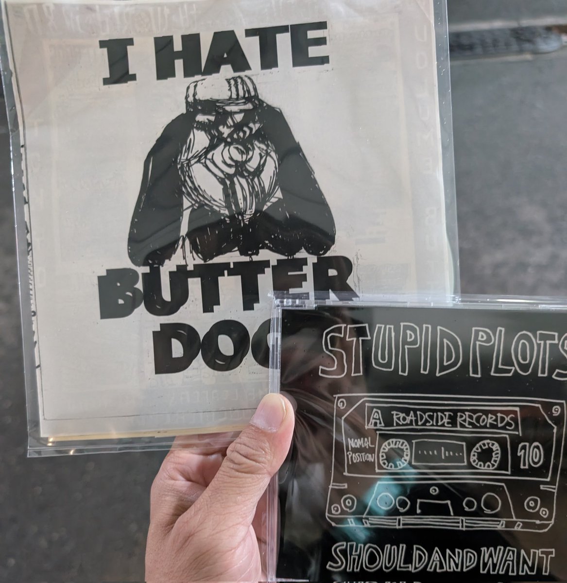 U_Azucar's tweet image. nobodys、butterdogでサニーホリデー体感してdogでskippy、stupid slotsでコンチレンチでｷﾞｬｰってなって音源ゲトした
たまや行けば完璧だったと思った