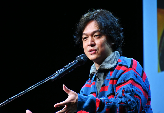 livedoornews's tweet image. 【素敵】丸山隆平、体調不良の観客にとっさの行動 ファンに気遣う姿も
news.livedoor.com/article/detail…
イベント途中に、体調不良の観客に気づいた丸山が手を挙げて周りに知らせ、スタッフに救急を促した。「何気に熱気がやばいねんな」と優しく声をかけつつ、他にも体調が悪い観客がいないか確認していた。