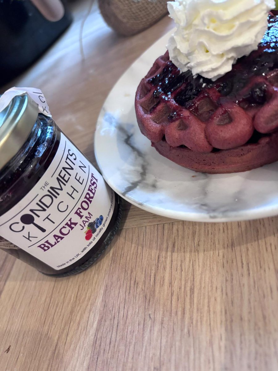 CondimentsKitch's tweet photo. A wonderful customer photo!

Who likes puddings?! 

#MHHSBD #puddingtime #desserts #jamandpudding https://t.co/Bi79GeQ7fU