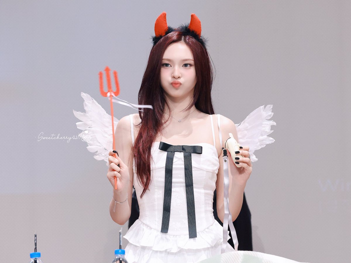 251011👼

#BABYMONSTER #베이비몬스터 #치키타 #CHIQUITA