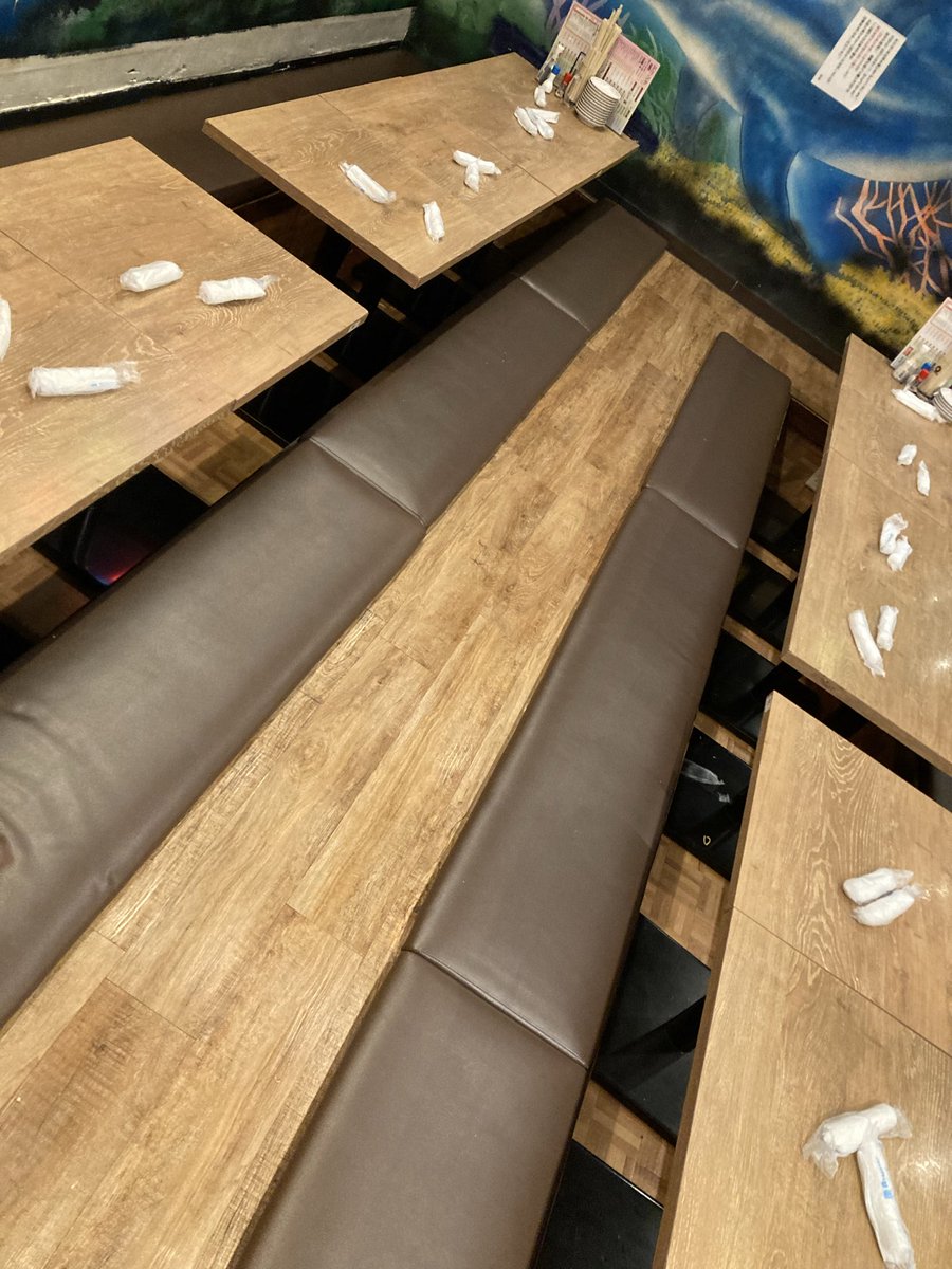 オリジナル作品、本人が描いた生活感がある家の台所の風景です。 ソロチェキ撮ったよ〜♪ #athomecafe #maidcafe #maid #kawaii