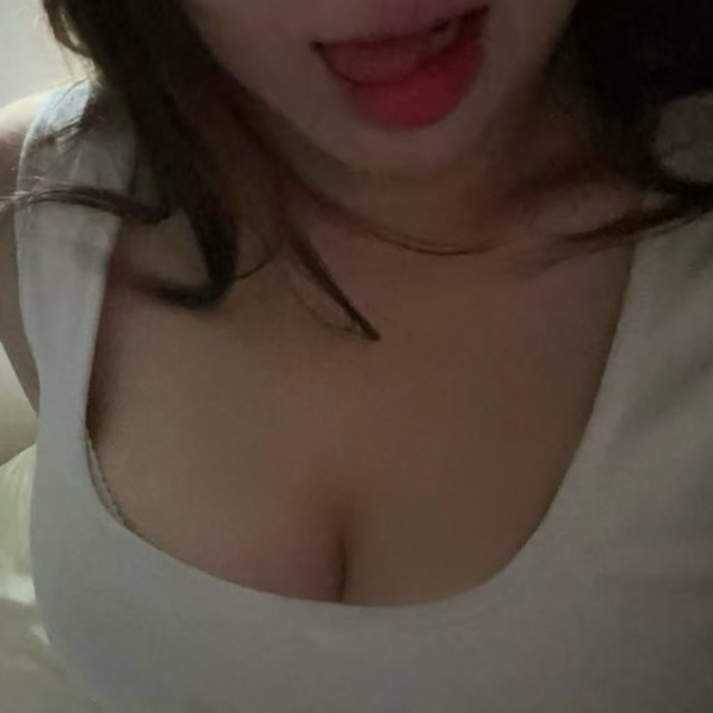 chennian66's tweet image. 喵 #反差