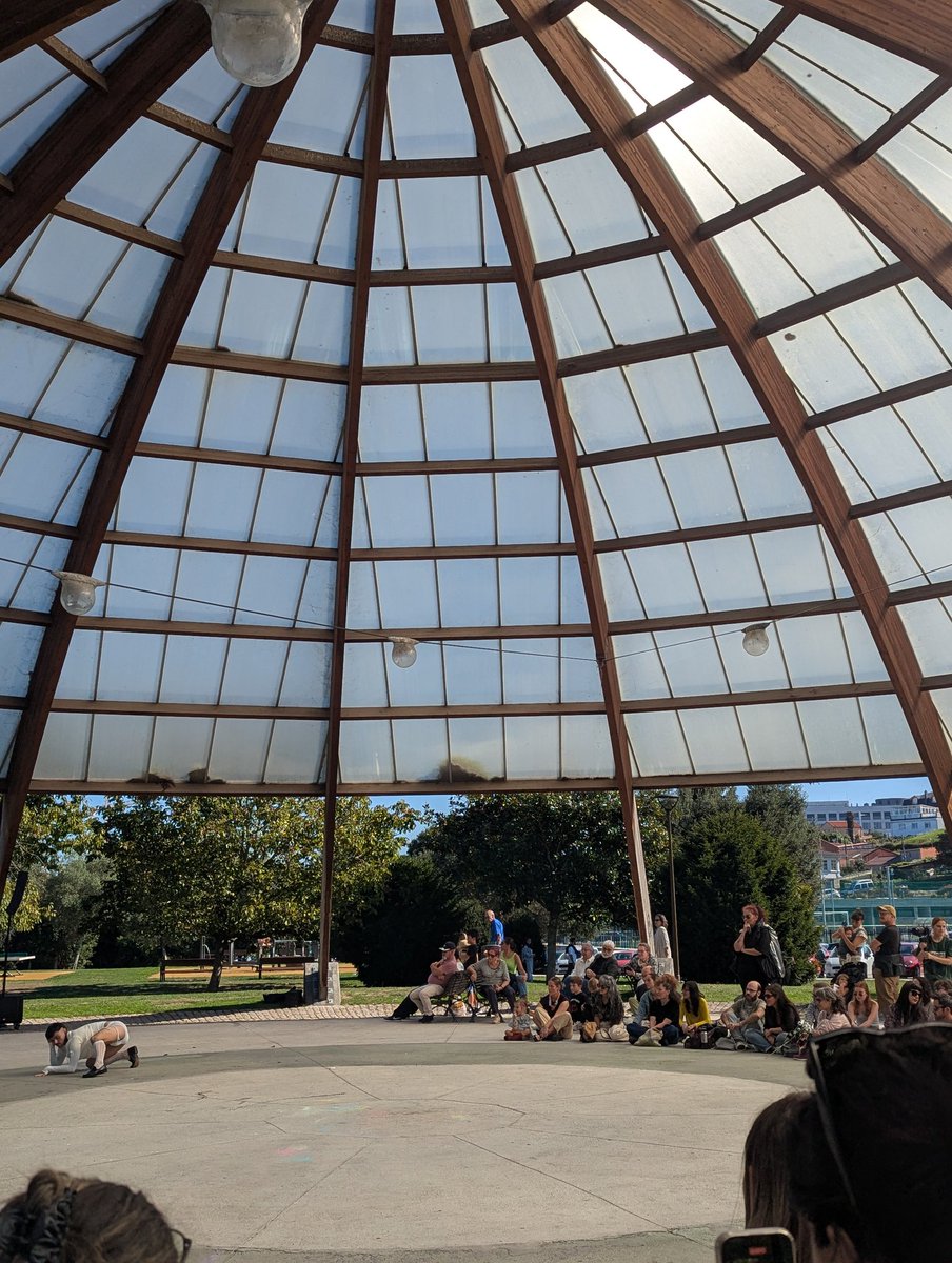 ddgrandio's tweet photo. Xa poucos se lembran de como cambiou a #Cúpula do parque de #Eiris grazas a eses #OrzamentosParticipativos que xa non existen na #Coruña

Innumerables foliadas, concertos, bailes, actuacións e xogos despois, confirman un luxo para tódalas estacions do ano. https://t.co/SWZHCC5De4