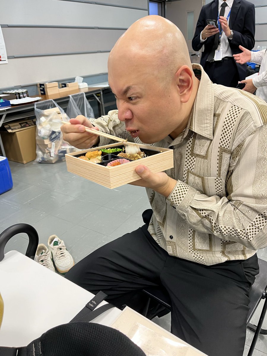 PinkShohei's tweet image. ネタ終わり爆食ハギノさん