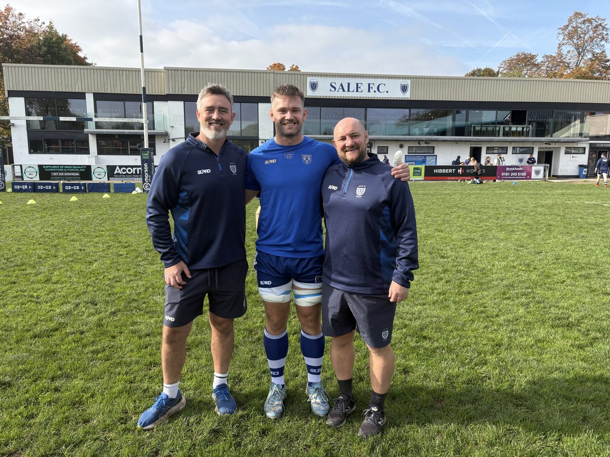 200 up for skipper <a href="/Andy_Hughesy/">Andrew Hughes</a> today. What a fantastic player and ambassador for the club. Many congrats Andy! #onesalefc