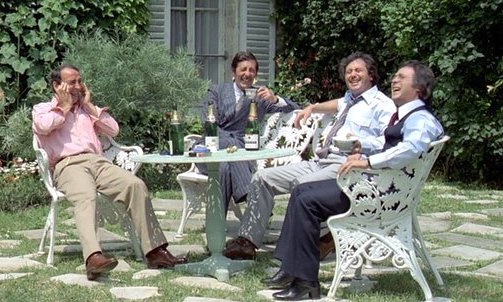 "Un optimiste, c'est un homme qui plante deux glands et qui s'achète un hamac." (Jean de Lattre de Tassigny)