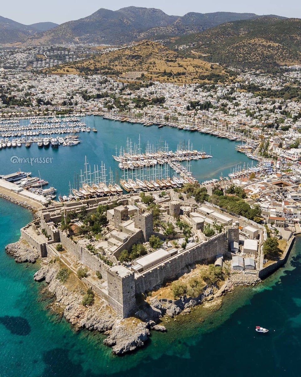 angelicaio81153's tweet image. Medieval Castle Fortress , Turkey Built 1402 - 1407 by St. John Knights 

#artwork #photography #architecture