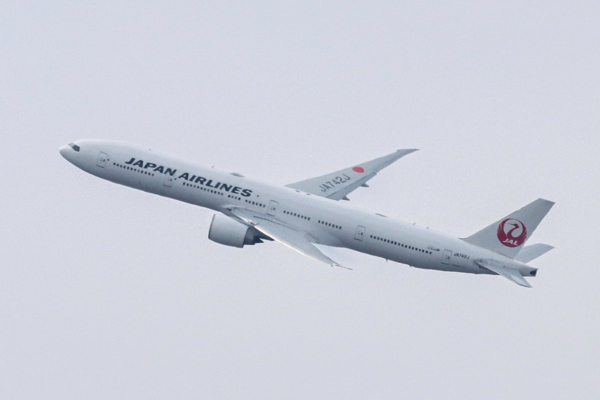 hatisyan's tweet photo. 最高の捻りを魅せてくれた︎︎︎︎︎︎︎︎☁
 B777-346(ER)/JA742J https://t.co/8mF0u2MbCK