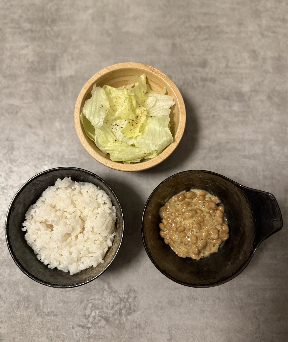 rin_rin_t's tweet image. 夜は385キロカロリー
お昼にたくさん食べて、早め時間の脂質を意識して間食にくるみ食べたので大満足感😤❤︎
炭水化物最近たくさん食べてるからか
お腹いっぱいで、最近は甘いもの欲も全くなくなり食べるの大好きな私が
正直しんどい！ってなりながらゆっくりご飯食べてます🤣✨…