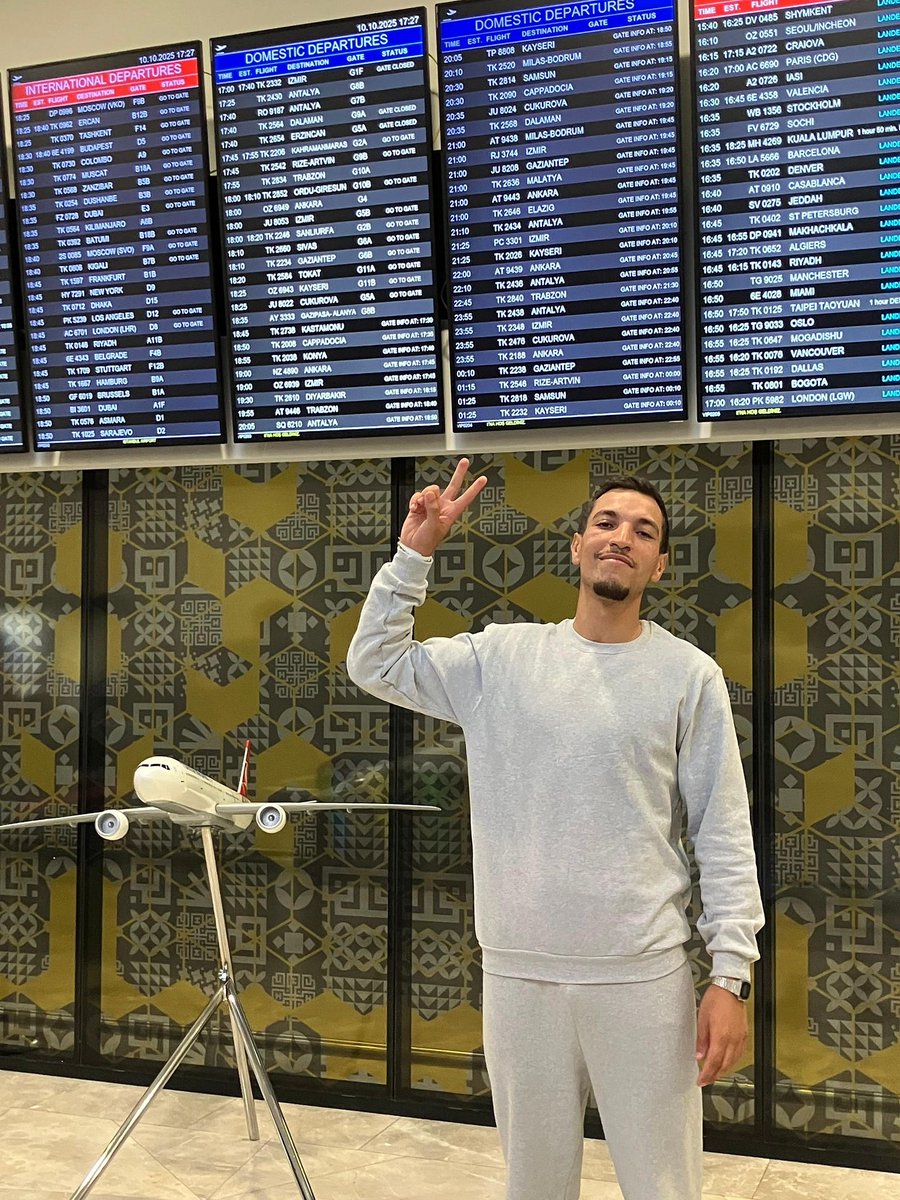 Retour à la maison 🏠 On sera vraiment libre quand la Palestine le sera aussi. Je pense fort à mon équipage et celles et ceux qui sont encore enfermés, le combat continue 🙏🏼