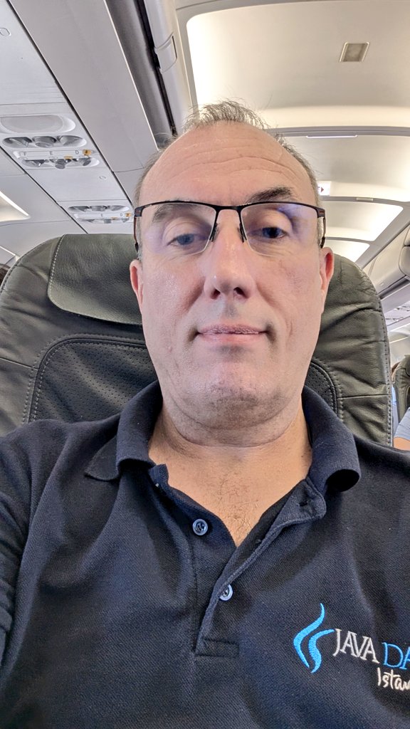vilojona's tweet image. Eyyyyy @JavaCro #javacro2025 and #Croatia #Hrvatska 🇭🇷 here I come ✈️🚕🚢 🎉

I will participate in a panel tomorrow, and deliver 2 talks (#codequality,#ai and top security flaws) on Monday

#devrel @SonarSource