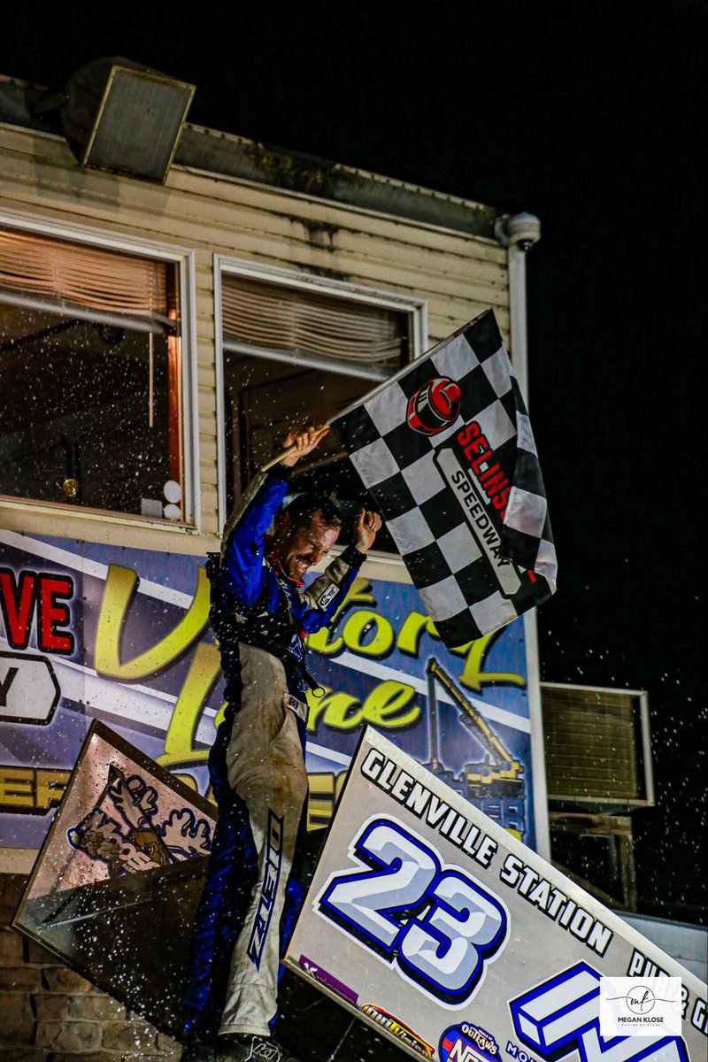 Megan Klose tweet media