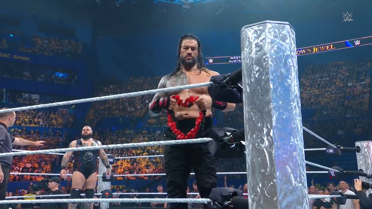 RomanRSource's tweet image. #RomanReigns #RomanEmpire #TheOTC #OTC #TribalChief #WWE #WWECrownJewel