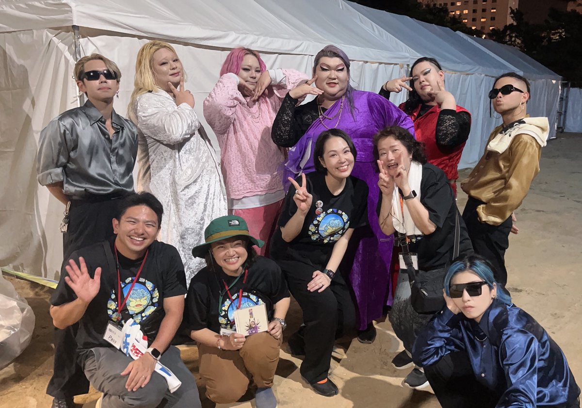 deradera0513's tweet image. 🔥THANK YOU🔥

那覇大綱挽き祭り
ENJOY Music広場

今年もありがとうございました！

ミラクルが起こって最高です！
台風、吹き飛ばしました❣️❣️

明日はうんなまつりに出演します★
よろしくね🤗

📷美涼さん(@mn_rbc )とイベントスタッフの皆さんと一緒📷