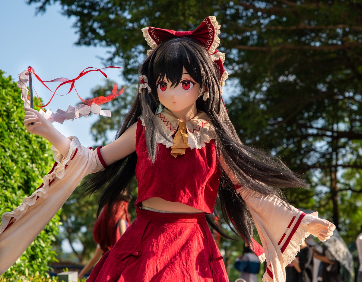 mosiaa7's tweet image. 转圈圈~
------------------------------------------
讲一则笑话：这张图是转圈圈的时候抓拍的，摄影老师说因为我把手臂张开了呈飞鸟状，所以尼康对焦对上了（x）
#kigurumi