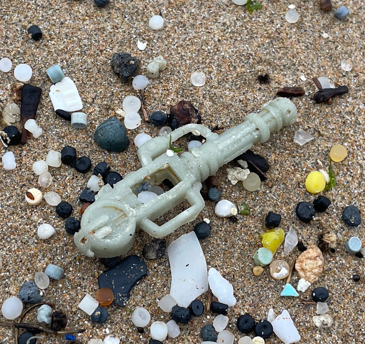 Lego Lost At Sea tweet media