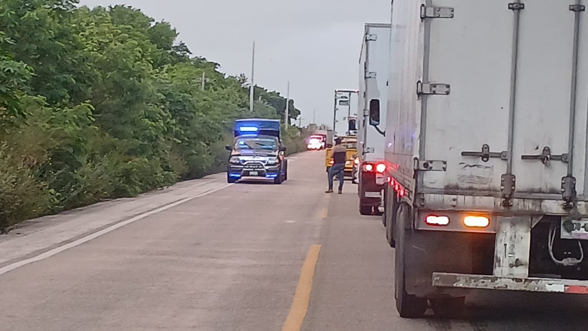 jorge_trans's tweet image. AL PARECER HAY ACCIDENTE ALTURA DE NUEVO CAMPECHITO