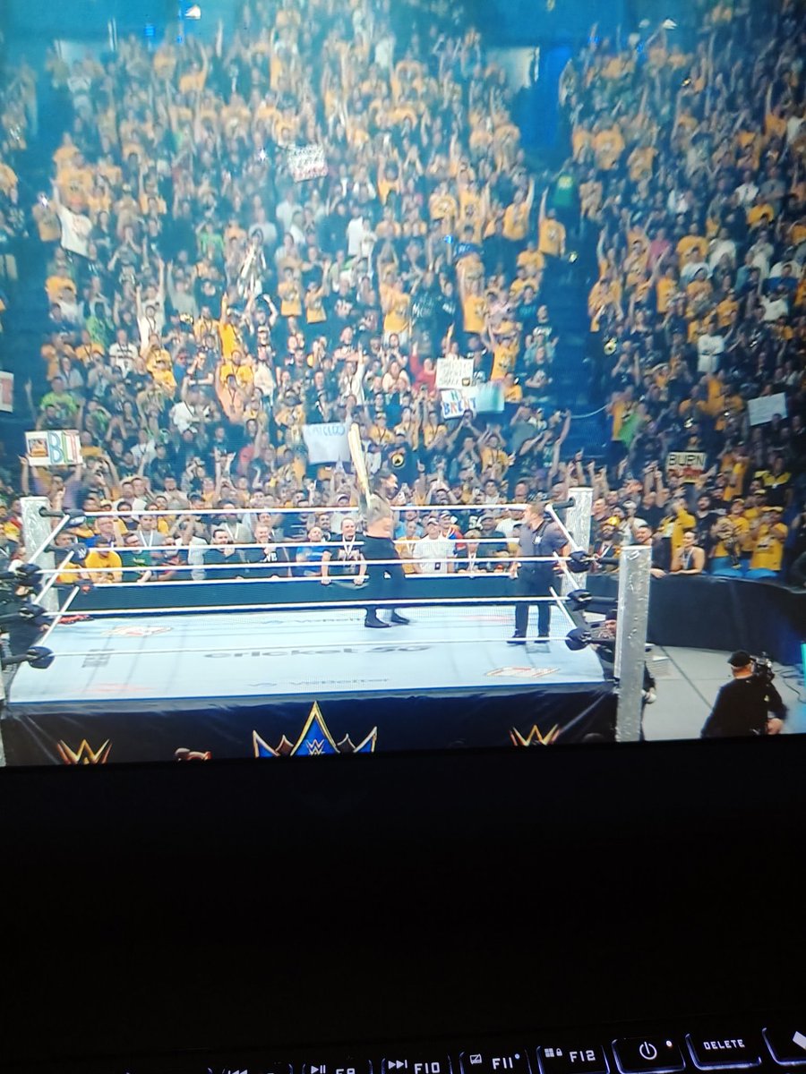 xPriyanshuVerma's tweet image. Roman Reigns turned Bronson Reed into a ball and hit a six with a cricket bat, the funniest moment ever!
#WWECrownJewel #CrownJewel #RomanReigns