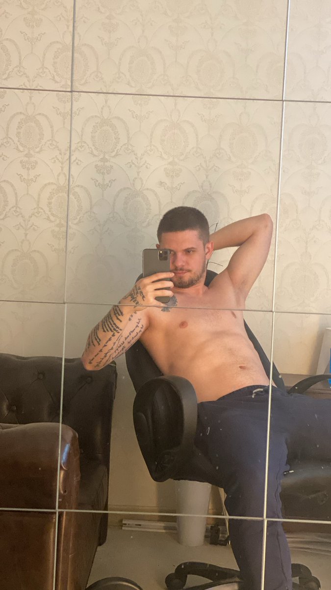 kavinn435's tweet photo. 😈
#NSFW #OnlyFans https://t.co/uMwMtZcZTN