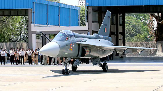 TechSageNews's tweet image. Tejas Mark-1A fighter jet will make its maiden flight from a facility in Nasik on October 17.
